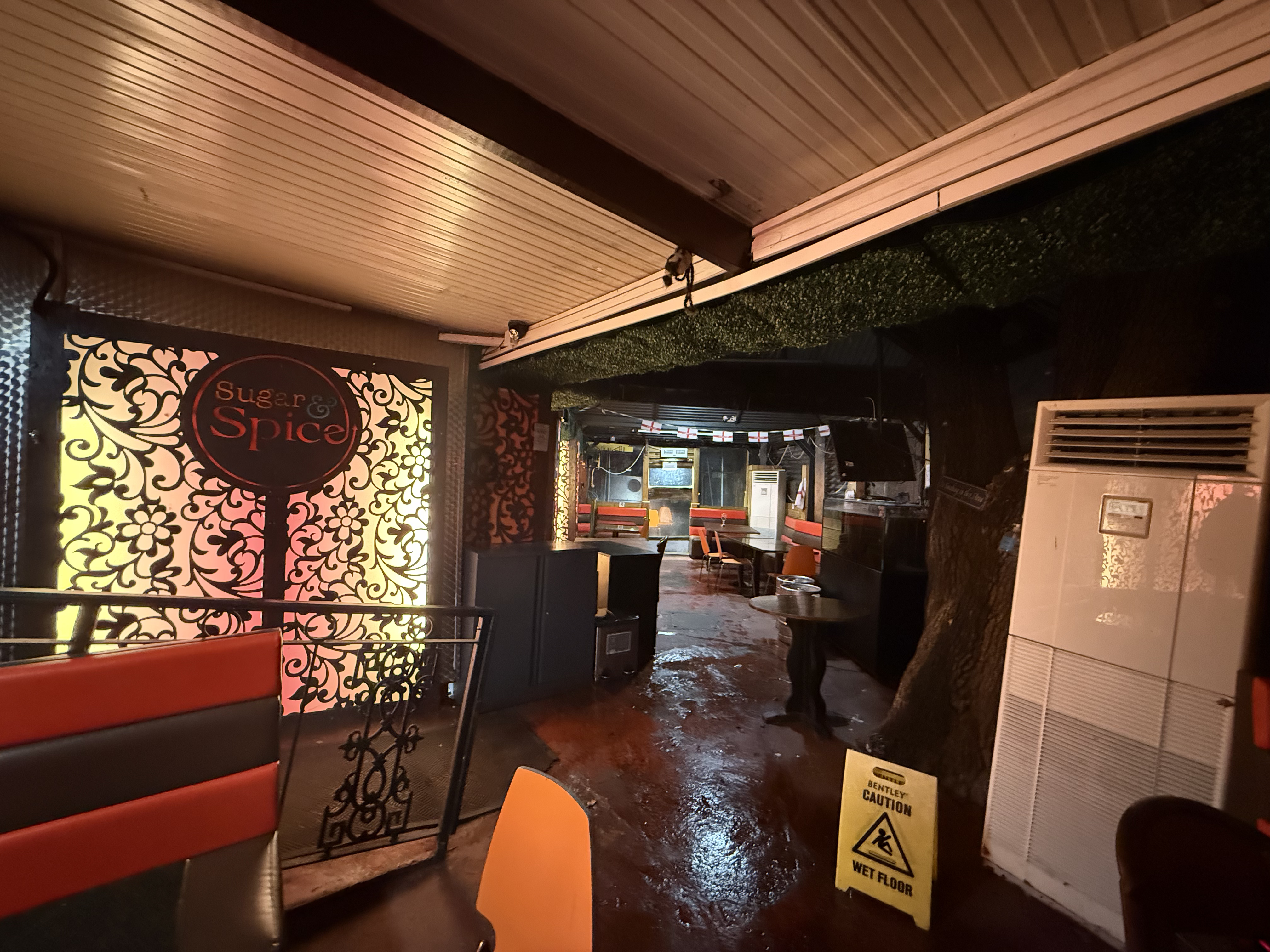 New Restaurant Image 8